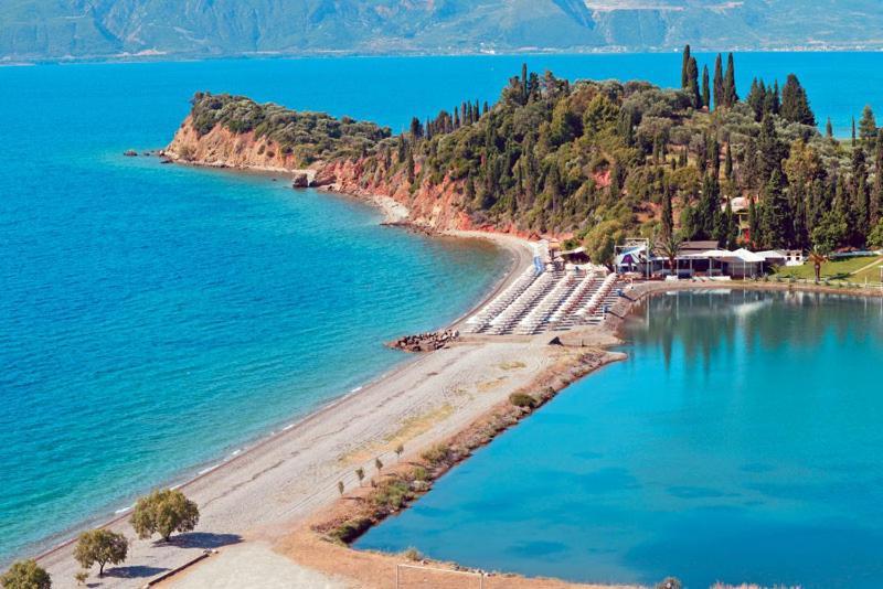 Nafpaktos Beach Luxury Suites Luaran gambar
