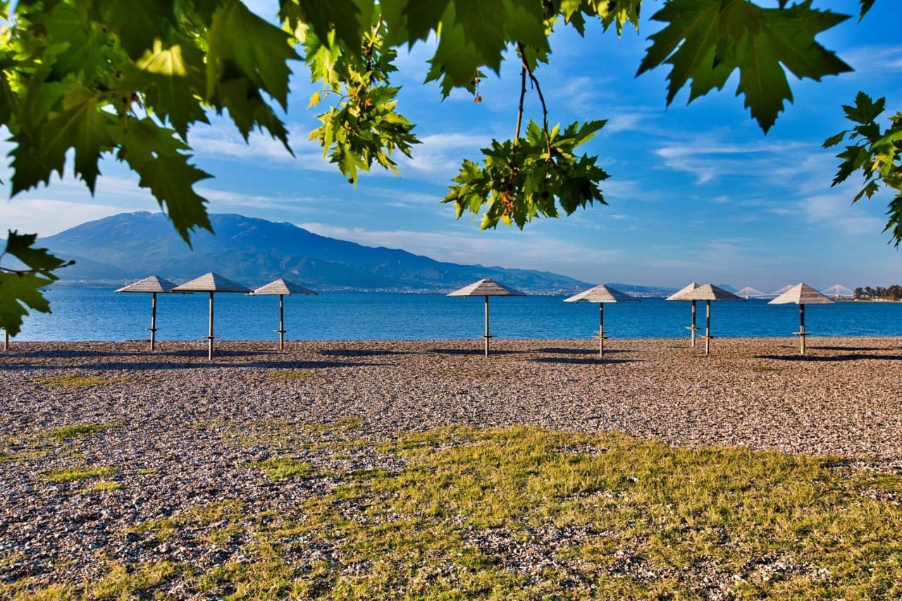 Nafpaktos Beach Luxury Suites Luaran gambar